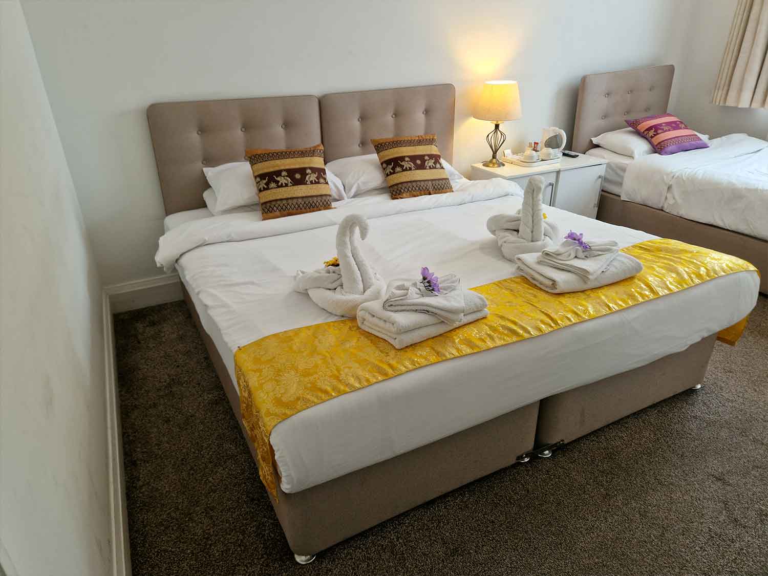 Room-6-(1)